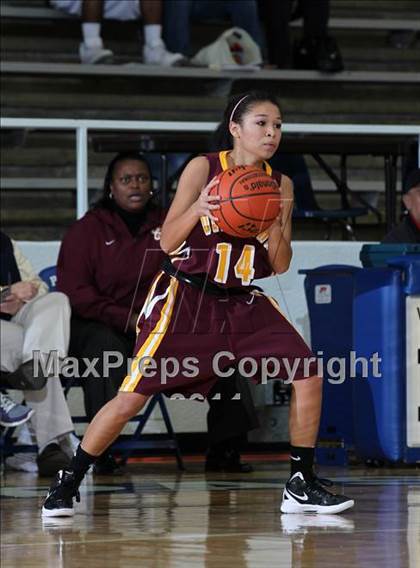Thumbnail 1 in Deer Park vs. Pasadena Memorial (McDonald's Texas Invitational) photogallery.