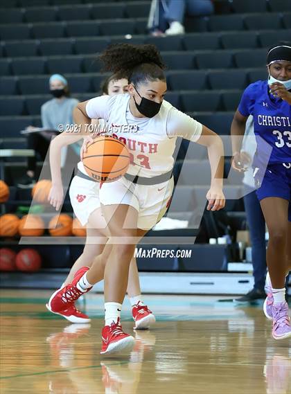Thumbnail 2 in Charlotte Christian vs. South Mecklenburg photogallery.