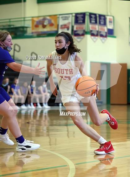 Thumbnail 3 in Charlotte Christian vs. South Mecklenburg photogallery.