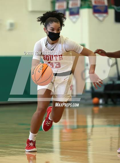 Thumbnail 3 in Charlotte Christian vs. South Mecklenburg photogallery.