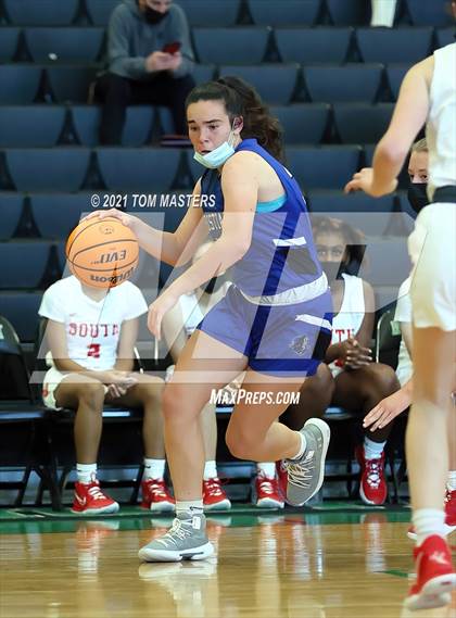 Thumbnail 2 in Charlotte Christian vs. South Mecklenburg photogallery.