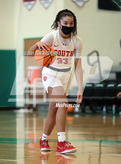 Thumbnail 3 in Charlotte Christian vs. South Mecklenburg photogallery.