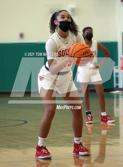 Thumbnail 3 in Charlotte Christian vs. South Mecklenburg photogallery.