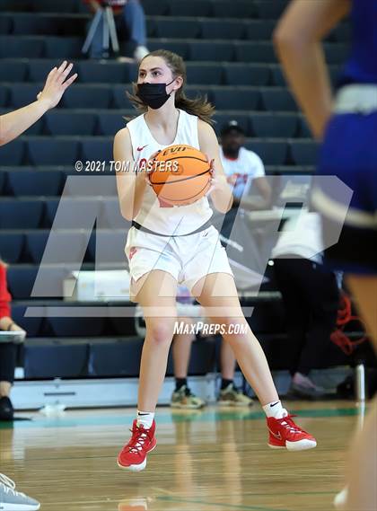 Thumbnail 1 in Charlotte Christian vs. South Mecklenburg photogallery.