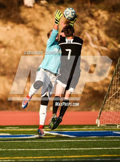 Thumbnail 2 in Olympian vs. Poway photogallery.