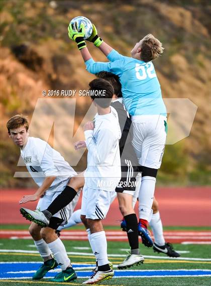 Thumbnail 2 in Olympian vs. Poway photogallery.