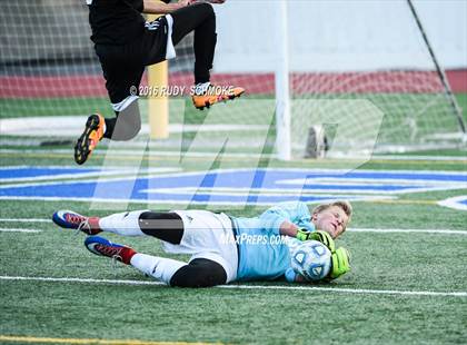 Thumbnail 3 in Olympian vs. Poway photogallery.