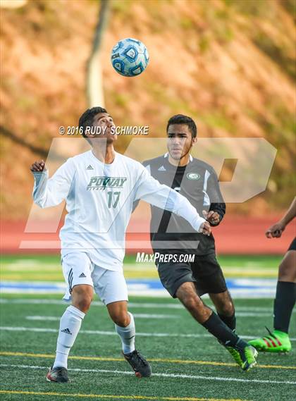 Thumbnail 3 in Olympian vs. Poway photogallery.