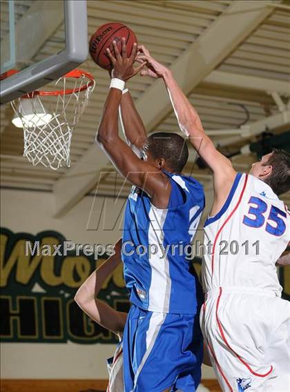 Thumbnail 1 in Bear Creek vs. Reno (Mark Macres Tournament) photogallery.