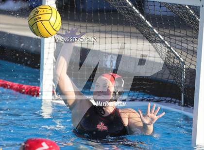 Thumbnail 3 in Del Norte vs. San Clemente (San Diego Beaches Tournament) photogallery.