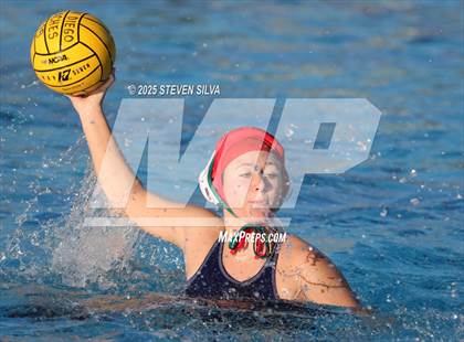 Thumbnail 2 in Del Norte vs. San Clemente (San Diego Beaches Tournament) photogallery.