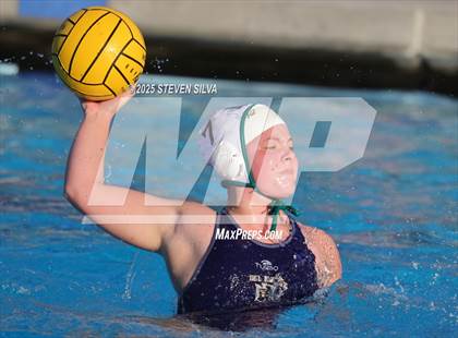 Thumbnail 3 in Del Norte vs. San Clemente (San Diego Beaches Tournament) photogallery.