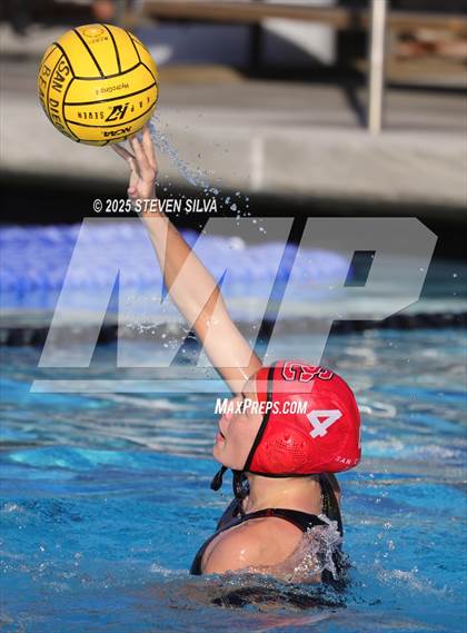 Thumbnail 3 in Del Norte vs. San Clemente (San Diego Beaches Tournament) photogallery.