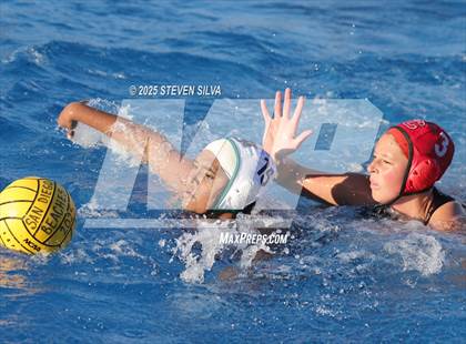Thumbnail 2 in Del Norte vs. San Clemente (San Diego Beaches Tournament) photogallery.