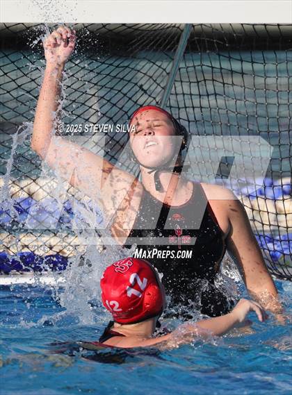 Thumbnail 3 in Del Norte vs. San Clemente (San Diego Beaches Tournament) photogallery.