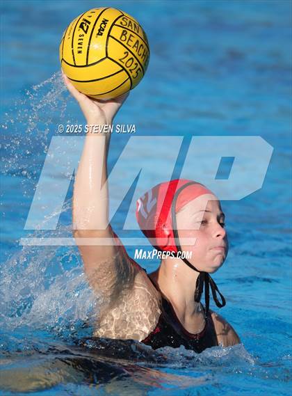Thumbnail 2 in Del Norte vs. San Clemente (San Diego Beaches Tournament) photogallery.