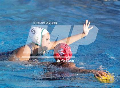 Thumbnail 1 in Del Norte vs. San Clemente (San Diego Beaches Tournament) photogallery.