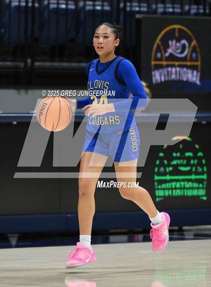 Thumbnail 3 in Clovis vs. Priory (Jason Kidd Invitational) photogallery.
