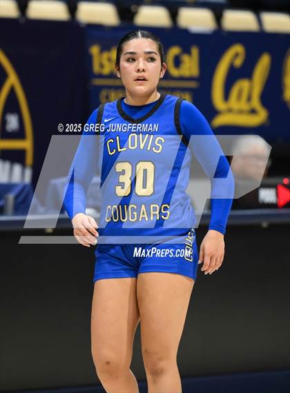 Thumbnail 2 in Clovis vs. Priory (Jason Kidd Invitational) photogallery.