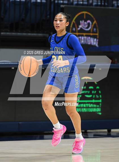 Thumbnail 2 in Clovis vs. Priory (Jason Kidd Invitational) photogallery.