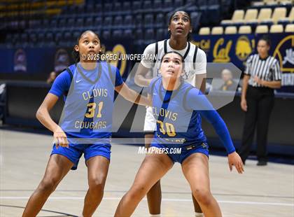 Thumbnail 1 in Clovis vs. Priory (Jason Kidd Invitational) photogallery.