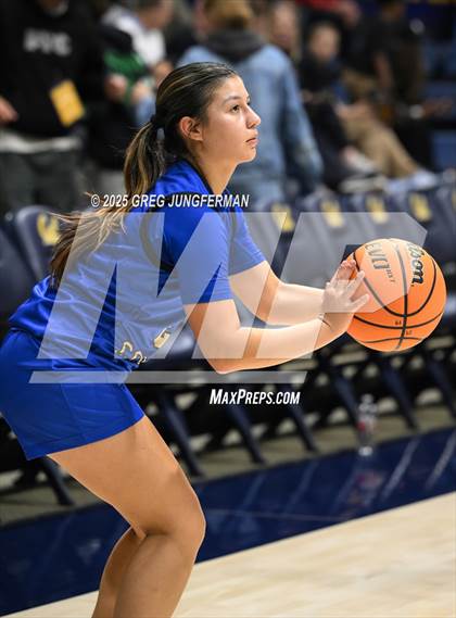 Thumbnail 3 in Clovis vs. Priory (Jason Kidd Invitational) photogallery.