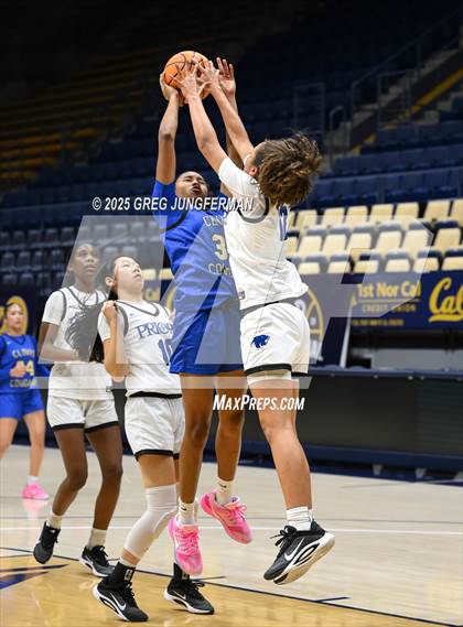 Thumbnail 2 in Clovis vs. Priory photogallery.