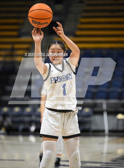 Thumbnail 3 in Clovis vs. Priory (Jason Kidd Invitational) photogallery.