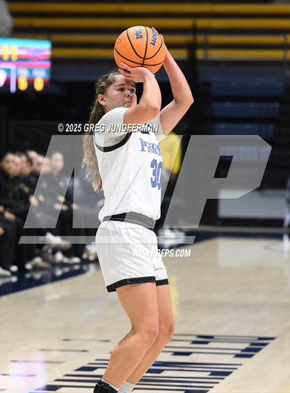 Thumbnail 2 in Clovis vs. Priory (Jason Kidd Invitational) photogallery.