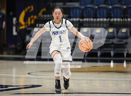 Thumbnail 2 in Clovis vs. Priory (Jason Kidd Invitational) photogallery.