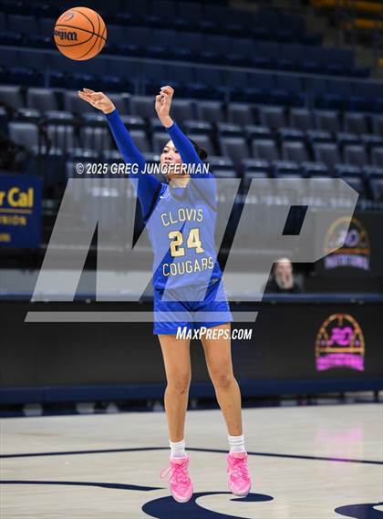 Thumbnail 3 in Clovis vs. Priory photogallery.