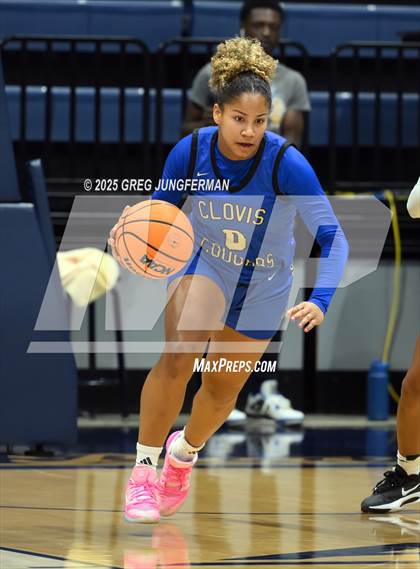 Thumbnail 2 in Clovis vs. Priory photogallery.