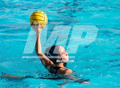 Thumbnail 2 in Oaks Christian vs Woodrow Wilson (Bill Barnett Holiday Cup) photogallery.