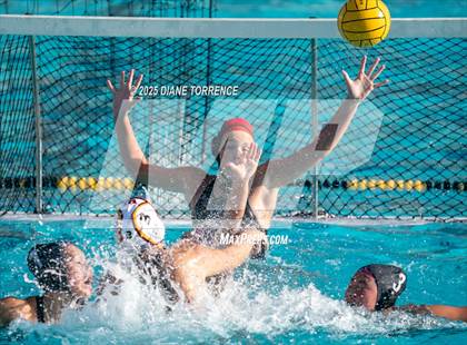 Thumbnail 2 in Oaks Christian vs Woodrow Wilson (Bill Barnett Holiday Cup) photogallery.
