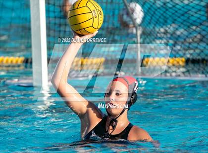 Thumbnail 1 in Oaks Christian vs Woodrow Wilson (Bill Barnett Holiday Cup) photogallery.