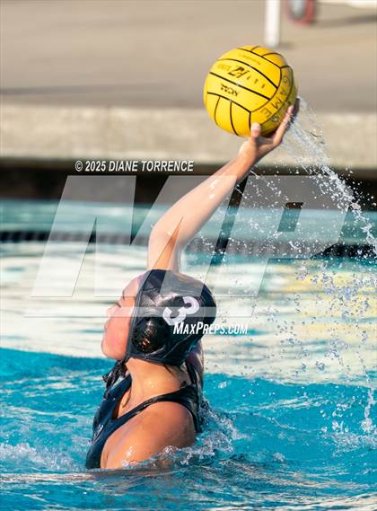 Thumbnail 3 in Oaks Christian vs Woodrow Wilson (Bill Barnett Holiday Cup) photogallery.