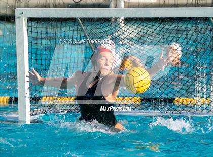 Thumbnail 2 in Oaks Christian vs Woodrow Wilson (Bill Barnett Holiday Cup) photogallery.