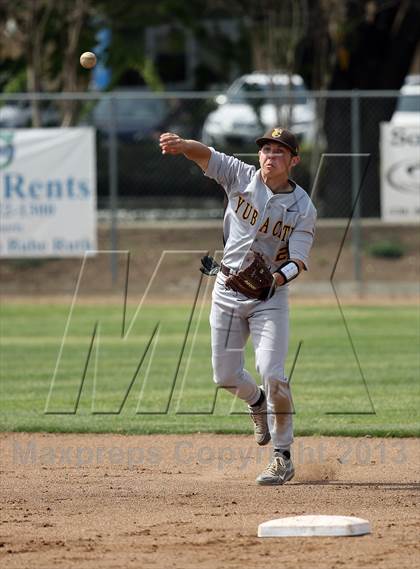 Thumbnail 3 in Elk Grove vs Yuba City (Boras Classic - North Bracket) photogallery.