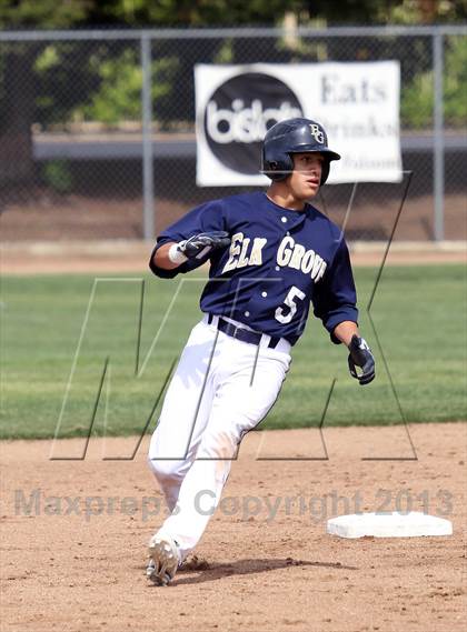 Thumbnail 2 in Elk Grove vs Yuba City (Boras Classic - North Bracket) photogallery.
