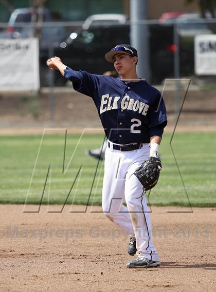 Thumbnail 3 in Elk Grove vs Yuba City (Boras Classic - North Bracket) photogallery.