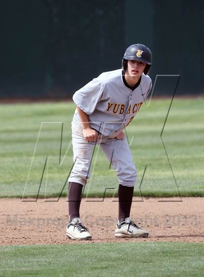 Thumbnail 2 in Elk Grove vs Yuba City (Boras Classic - North Bracket) photogallery.