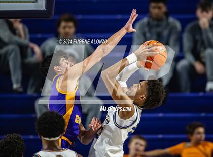 Thumbnail 3 in Lexington vs. Lyon County (City of Palms Classic) photogallery.