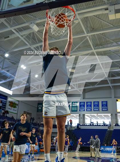 Thumbnail 3 in Lexington vs. Lyon County (City of Palms Classic) photogallery.