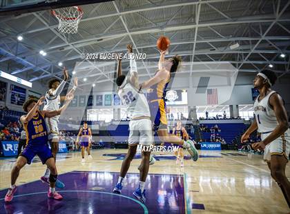 Thumbnail 2 in Lexington vs. Lyon County (City of Palms Classic) photogallery.