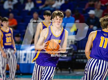 Thumbnail 2 in Lexington vs. Lyon County (City of Palms Classic) photogallery.