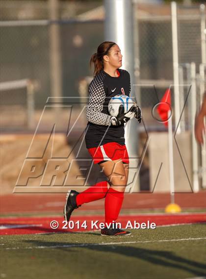 Thumbnail 2 in Paradise Valley vs Goldwater (Pride in Paradise Tournament) photogallery.