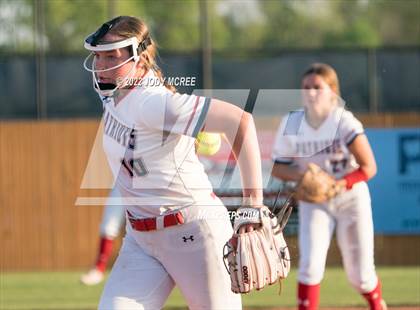 Thumbnail 3 in Lewisburg vs. Clinton photogallery.
