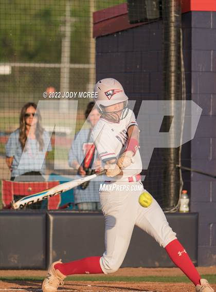 Thumbnail 3 in Lewisburg vs. Clinton photogallery.