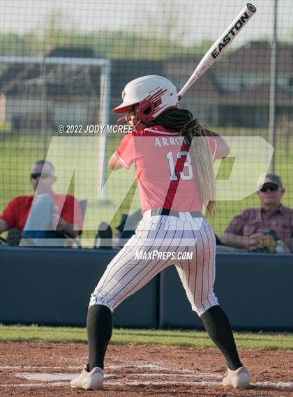 Thumbnail 2 in Lewisburg vs. Clinton photogallery.