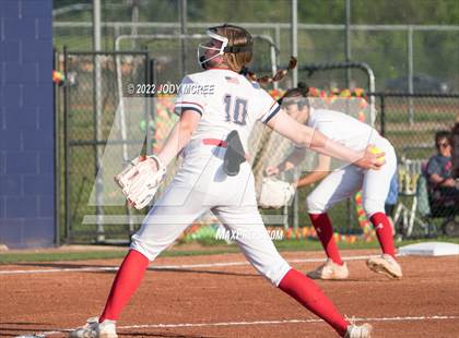 Thumbnail 3 in Lewisburg vs. Clinton photogallery.